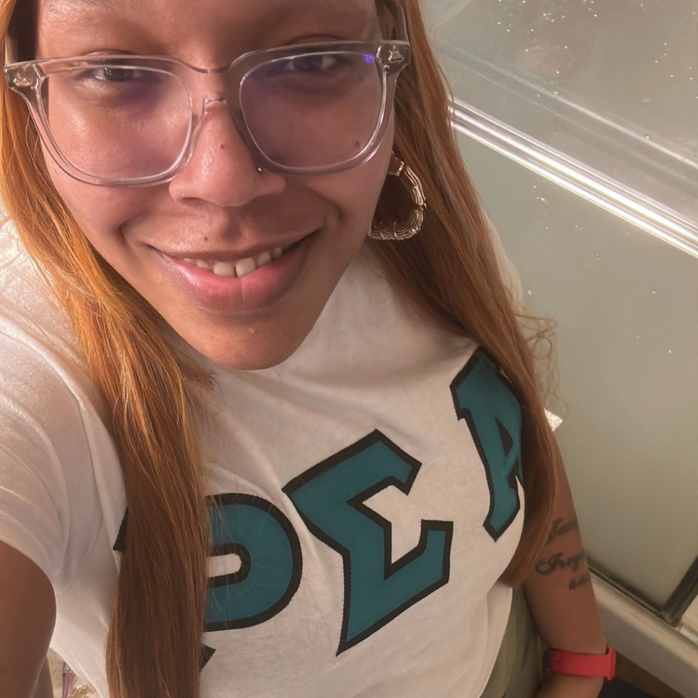 Meet your Posher, Jeanie